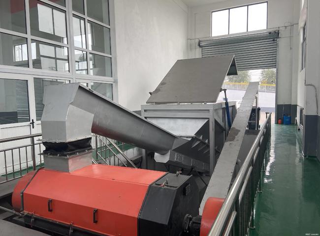 �͏N����ݔ�͙C